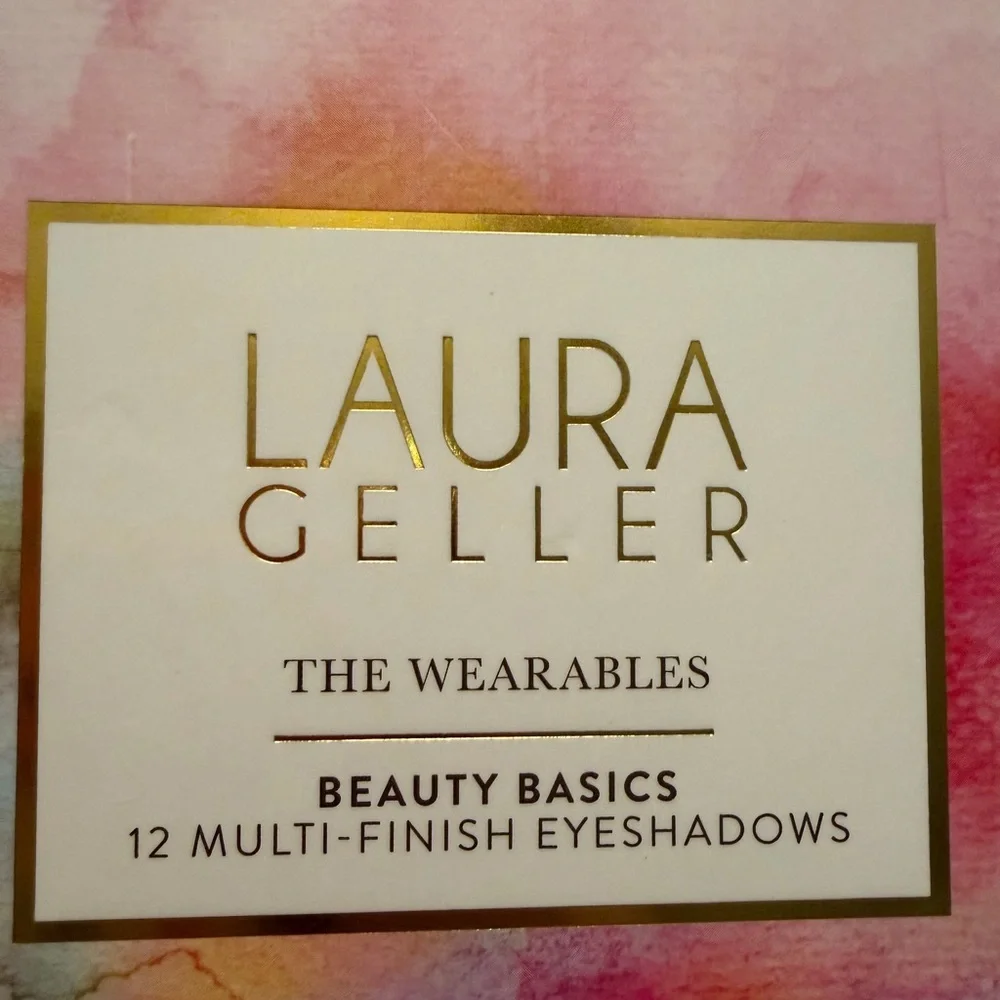 Laura Geller NEW IN BOX Beauty Basics 12 Multi-Finish Eyeshadow Palette